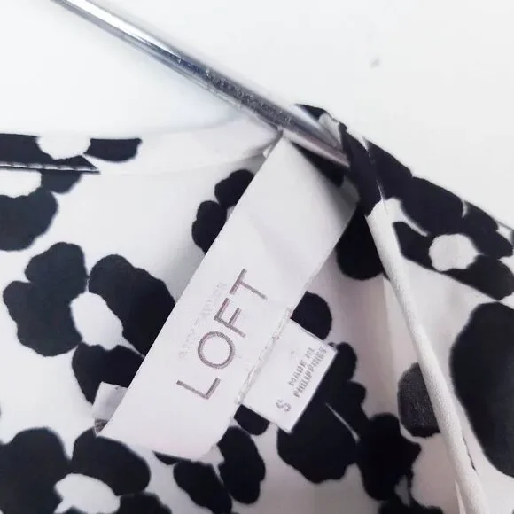 LOFT High Low Black White Floral Semi-Sheer Sleeveless Flowy Blouse Top Small - Picture 8 of 8